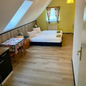 - Alt - Strassgang Gasthof